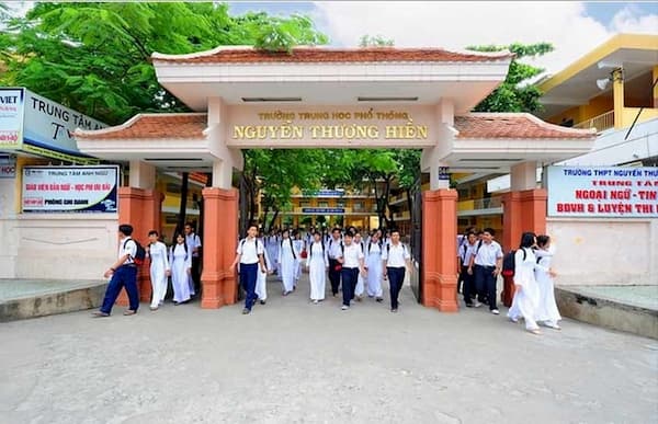 Trường Trung học phổ thông Nguyễn Thượng Hiền